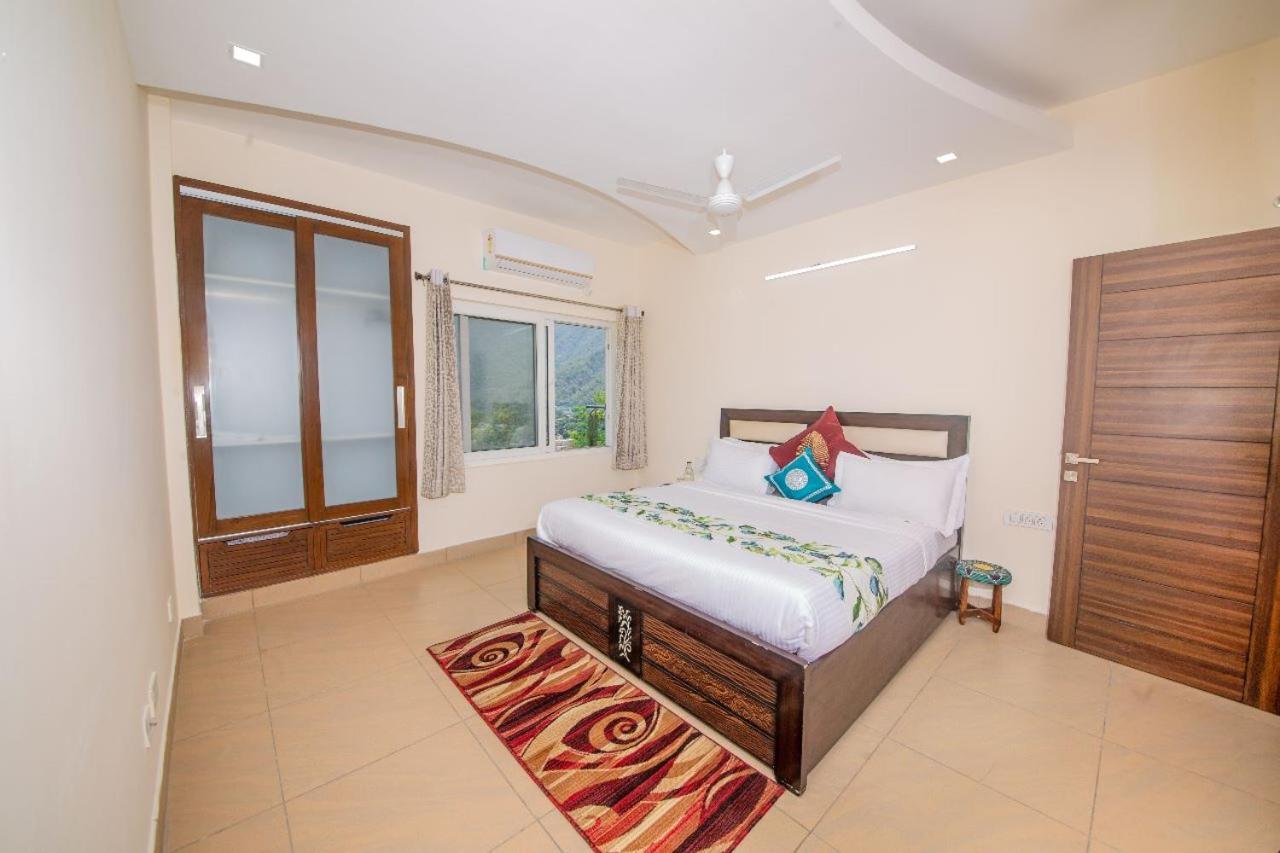 Golden Healing Journeys Homestay Risikés Kültér fotó