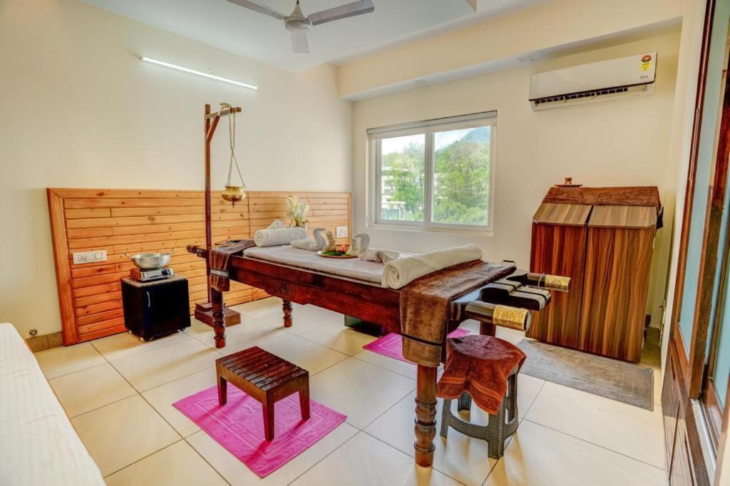Golden Healing Journeys Homestay Risikés Kültér fotó